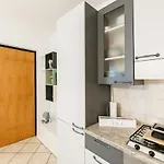 Cantu-como Wifi, Design & Relax Апартаменты *