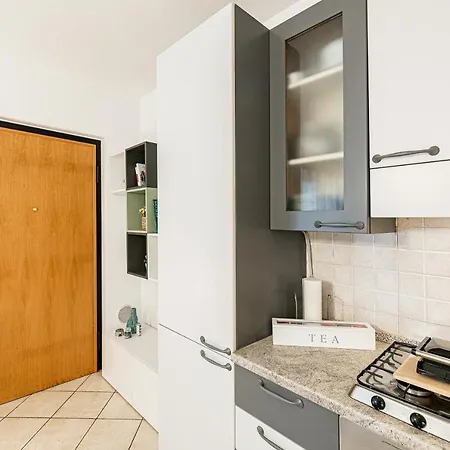 Cantu-como Wifi, Design & Relax Appartement *